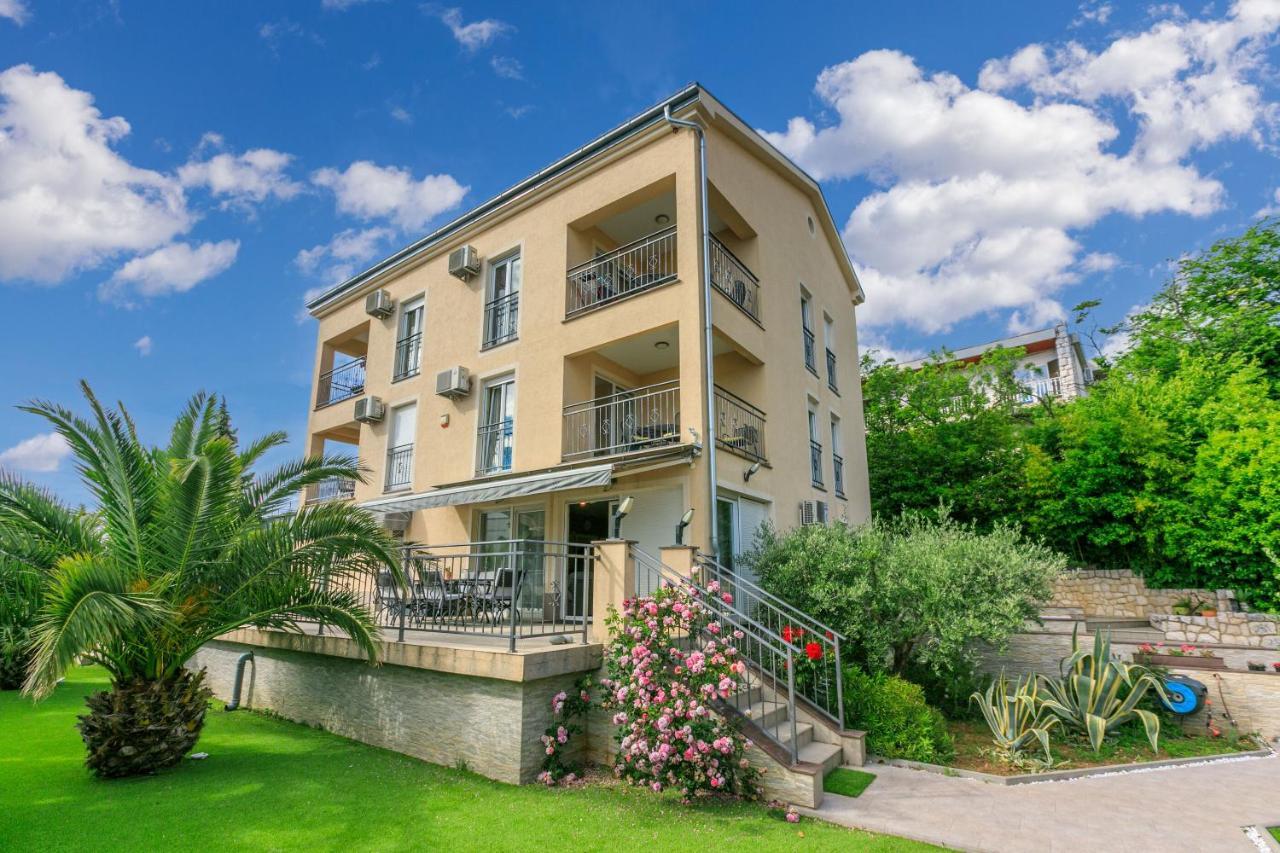Dolores Crikvenica Exterior photo